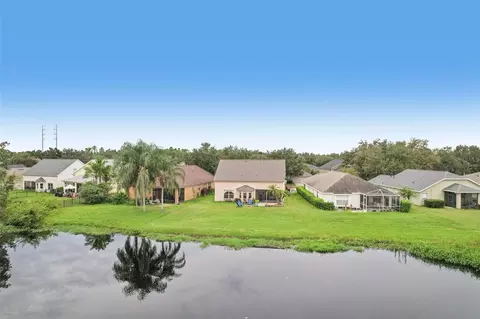 View/Area - 6527 Bridgecrest Dr, Lithia, FL 33547 photo 2 of 3