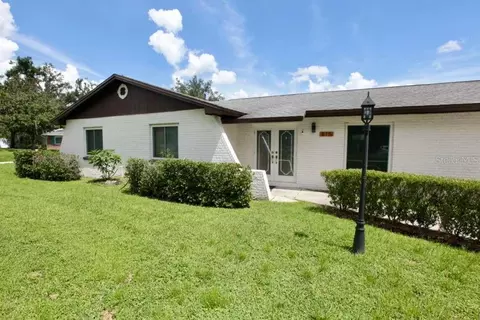 Exterior - 815 Bishop Pl, Seffner, FL 33584 photo 1 of 6