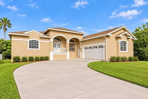 7380 Pebble Beach Ln, Seminole, FL 33777
