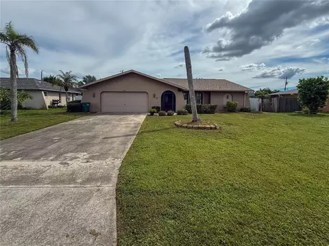 206 SW 33rd St, Cape Coral, FL 33914