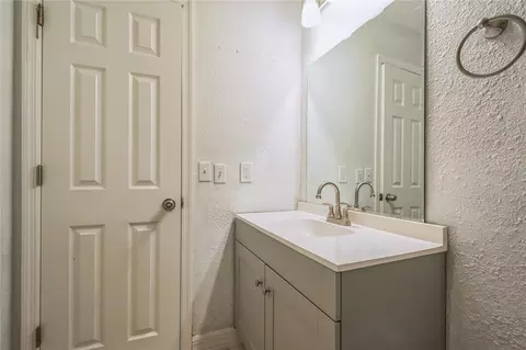 Bath - 3312 Plummer Cir, Melbourne, FL 32901 photo 1 of 2