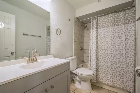 Bath - 3312 Plummer Cir, Melbourne, FL 32901 photo 2 of 2