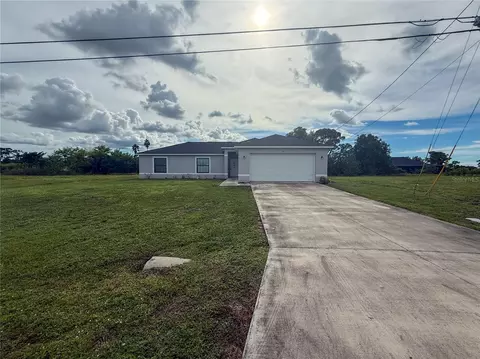 514 NE 5th Pl, Cape Coral, FL 33909