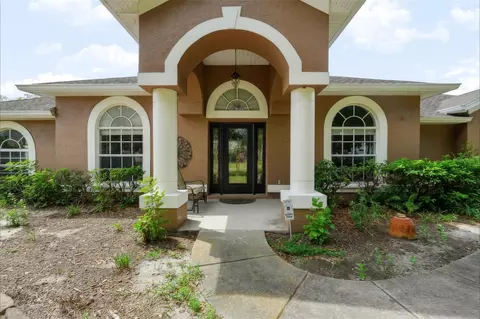 7105 Otto Rd, Plant City, FL 33567
