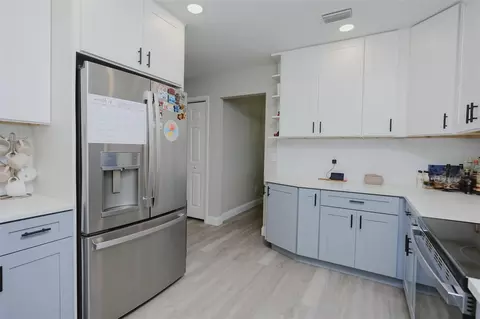 Kitchen - 16606 Forest Park Dr, Lutz, FL 33549 photo 3 of 3