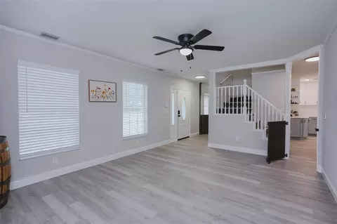 Living - 16606 Forest Park Dr, Lutz, FL 33549 photo 2 of 3