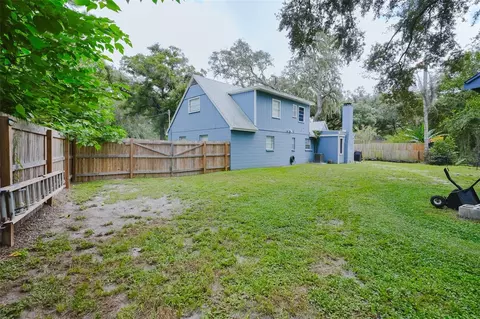 Exterior - 16606 Forest Park Dr, Lutz, FL 33549 photo 6 of 7