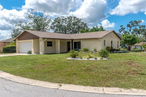 10531 Meadow Hill Dr, Port Richey, FL 34668