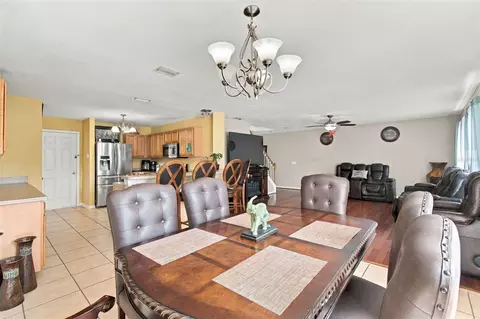 Dining - 11771 Mango Cross Ct, Seffner, FL 33584 photo 1 of 2