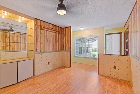 Living - 1105 Lenna Ave, Seffner, FL 33584 photo 5 of 5