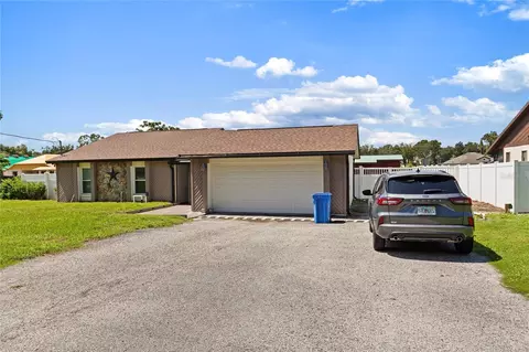 Exterior - 1105 Lenna Ave, Seffner, FL 33584 photo 11 of 11