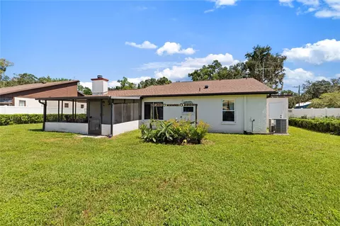Exterior - 1105 Lenna Ave, Seffner, FL 33584 photo 7 of 11