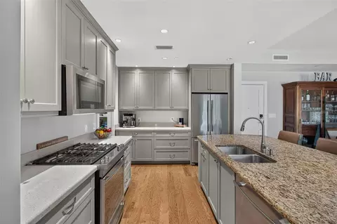 Kitchen - 200 Main St #202, Dunedin, FL 34698 photo 3 of 5