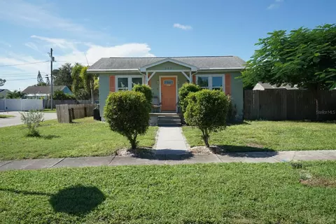 145 NE Lincoln Cir N, Saint Petersburg, FL 33702