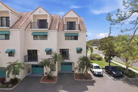 325 Island Way #101, Clearwater Beach, FL 33767