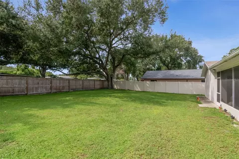 Exterior - 2158 Beverly Ln, Clearwater, FL 33763 photo 7 of 8