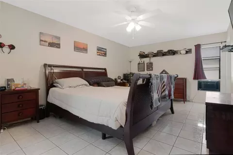 Bedroom - 2158 Beverly Ln, Clearwater, FL 33763 photo 1 of 5