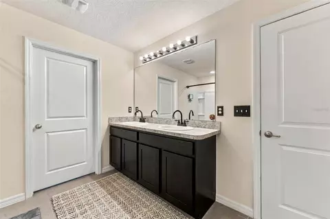 Other - 506 Diamond Ridge Rd, Seffner, FL 33584 photo 3 of 7