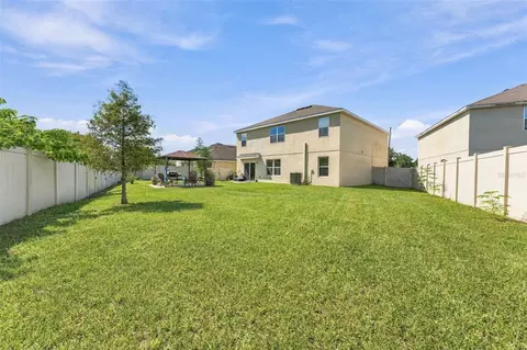 Exterior - 506 Diamond Ridge Rd, Seffner, FL 33584 photo 5 of 6