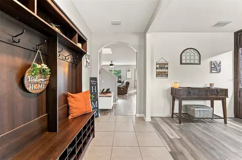 Entry Way - 506 Diamond Ridge Rd, Seffner, FL 33584 photo 1 of 2