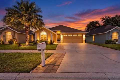 7713 Marbella Creek Ave, Tampa, FL 33615