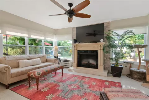 Living - 312 Keating Dr, Largo, FL 33770 photo 7 of 8