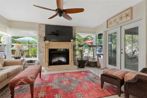Living - 312 Keating Dr, Largo, FL 33770 photo 6 of 8