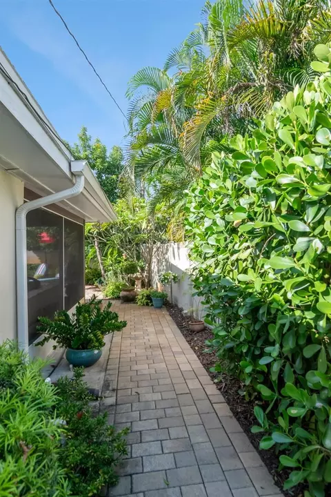 Exterior - 312 Keating Dr, Largo, FL 33770 photo 11 of 24