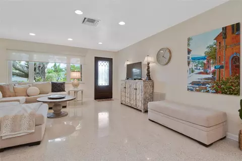 Living - 312 Keating Dr, Largo, FL 33770 photo 4 of 8