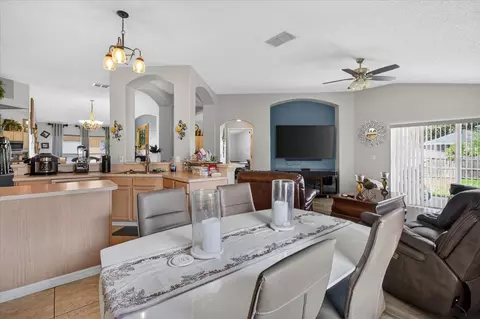 Dining - 5336 Watson Rd, Riverview, FL 33578 photo 3 of 3