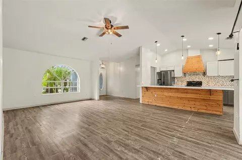 Living - 6293 Grapewood Rd, Spring Hill, FL 34609 photo 4 of 5