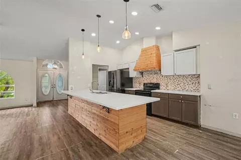 Kitchen - 6293 Grapewood Rd, Spring Hill, FL 34609 photo 2 of 4