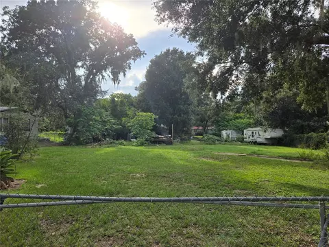 10612 Skewlee Gardens Dr, Thonotosassa, FL 33592