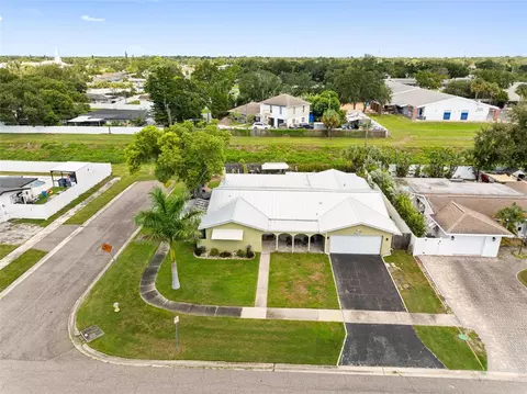 5893 34th Ave N, Saint Petersburg, FL 33710