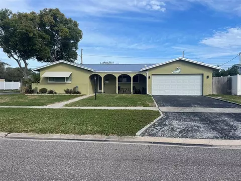 5893 34th Ave N, Saint Petersburg, FL 33710