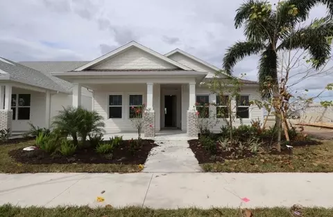 7949 Reflection Pkwy, Bradenton, FL 34210