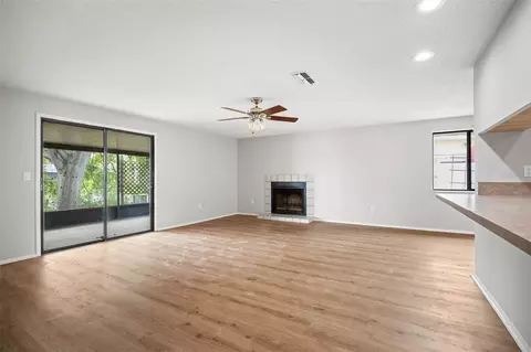 Living - 627 Timber Bay Cir W, Oldsmar, FL 34677 photo 2 of 7