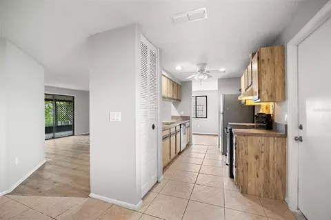 Entry Way - 627 Timber Bay Cir W, Oldsmar, FL 34677 photo 3 of 4