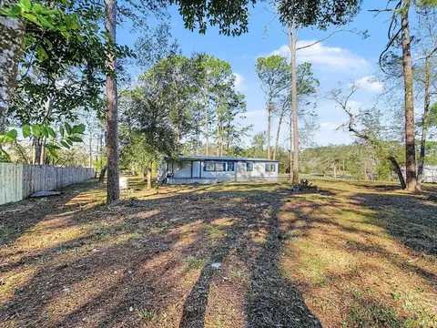 Exterior - 18024 Drayton St, Spring Hill, FL 34610 photo 7 of 11