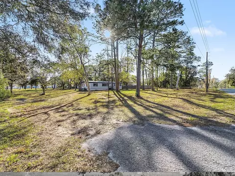 Exterior - 18024 Drayton St, Spring Hill, FL 34610 photo 11 of 11