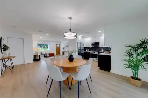 Dining - 7026 68th Ave N, Pinellas Park, FL 33781 photo 3 of 6