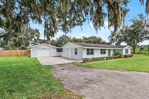 Exterior - 3805 Mcintosh Rd, Dover, FL 33527 photo 2 of 8