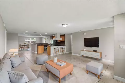 Living - 3805 Mcintosh Rd, Dover, FL 33527 photo 3 of 8