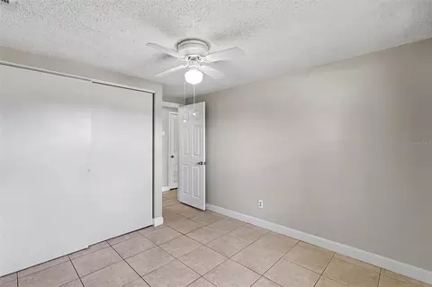 Bedroom - 3805 Mcintosh Rd, Dover, FL 33527 photo 2 of 3