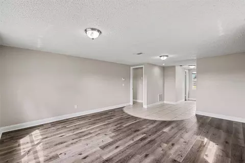 Living - 3805 Mcintosh Rd, Dover, FL 33527 photo 6 of 8