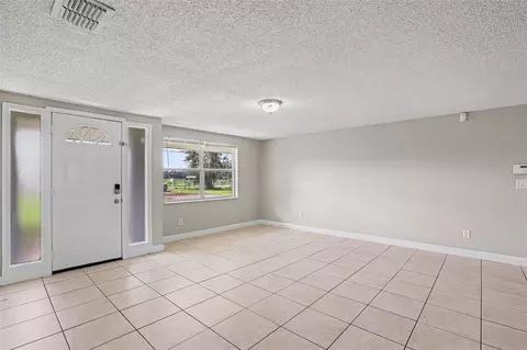 Living - 3805 Mcintosh Rd, Dover, FL 33527 photo 1 of 8