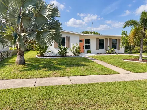 21132 Mcguire Ave, Port Charlotte, FL 33952