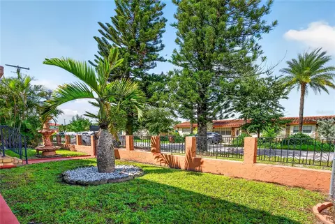 Exterior - 500 E 40th St, Hialeah, FL 33013 photo 7 of 10