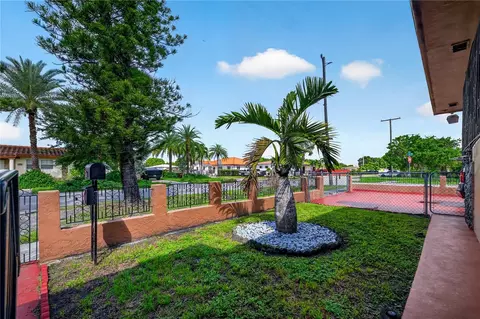 Exterior - 500 E 40th St, Hialeah, FL 33013 photo 8 of 10