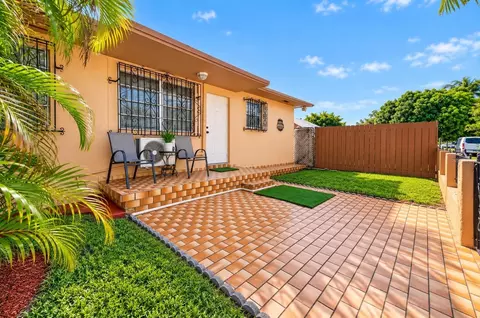 Exterior - 500 E 40th St, Hialeah, FL 33013 photo 6 of 10